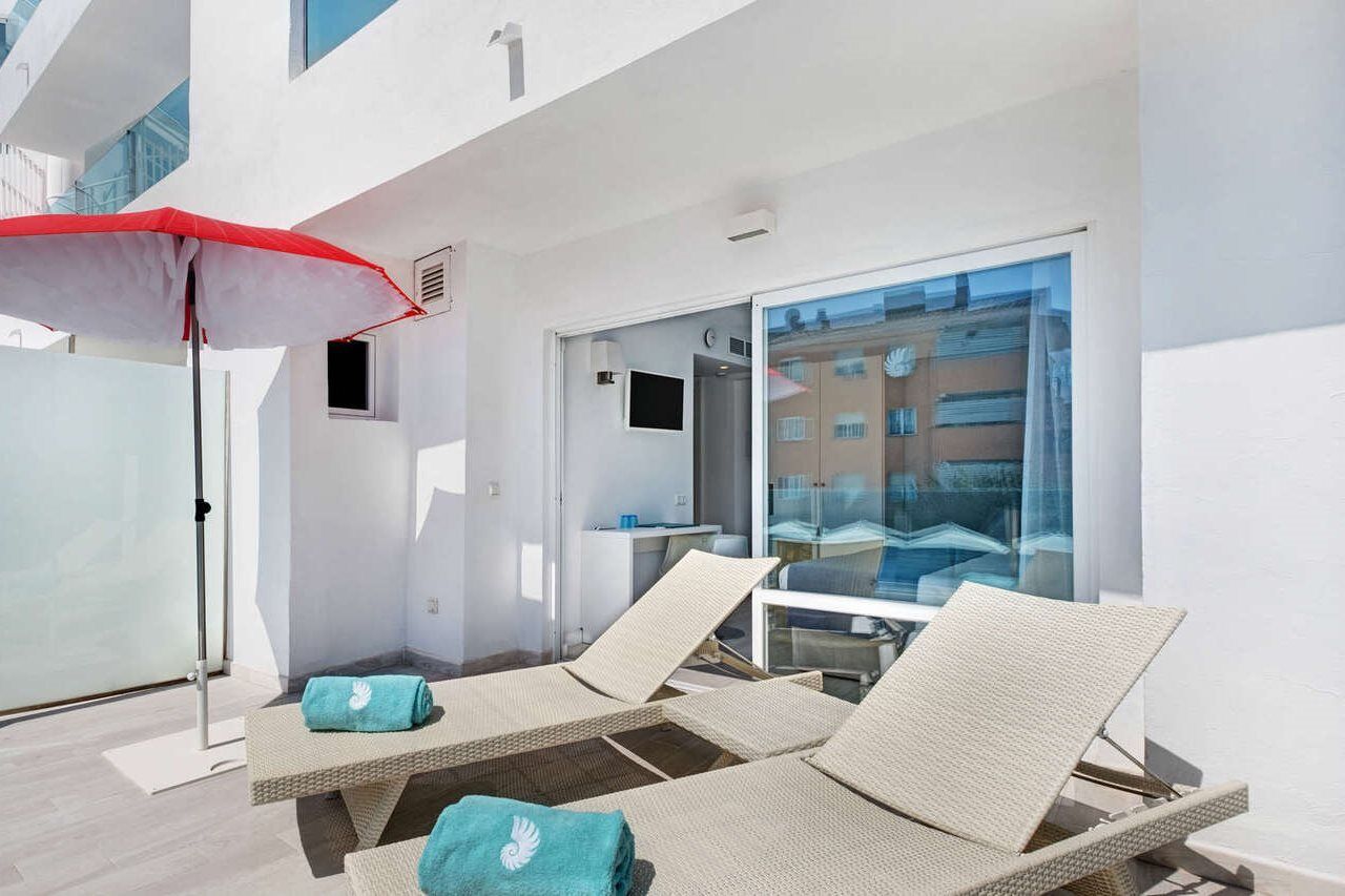 Plaza Santa Ponsa Boutique - Adults Only. Hotel Bagian luar foto